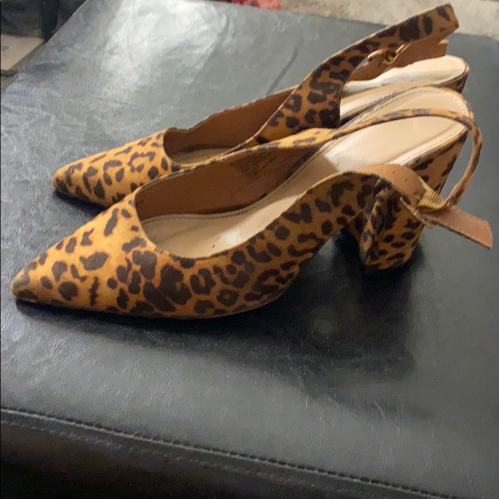 Shoe dazzle Leopard print heels
